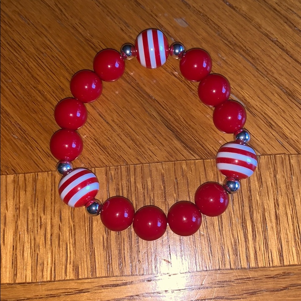Headed braclet